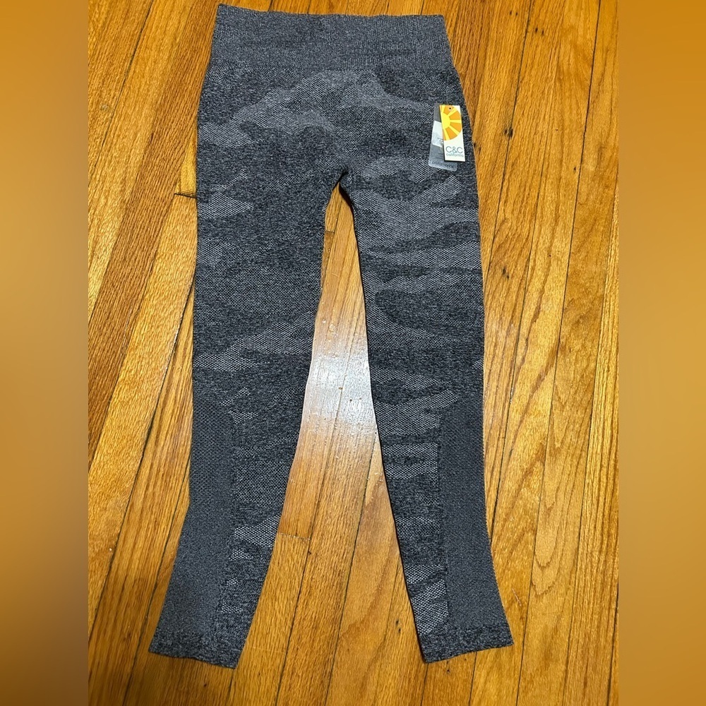 C&C California Womenās Gray Quick Drying Moisture Control Leggings Size Large